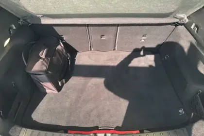 Photo 48 Mercedes GLA  250 e 8G-DCT