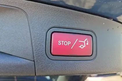 Photo 38 Mercedes GLA  250 e 8G-DCT