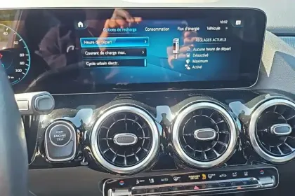 Photo 26 Mercedes GLA  250 e 8G-DCT