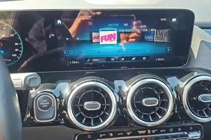 Photo 24 Mercedes GLA  250 e 8G-DCT