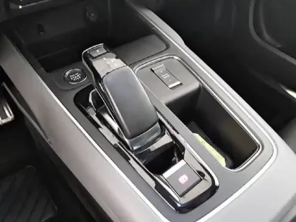 Photo 13 Citroën C5 aircross  Hybride Rechargeable 225 e-EAT8