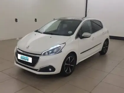 Photo 29 Peugeot 208  PureTech 110ch S&S EAT6
