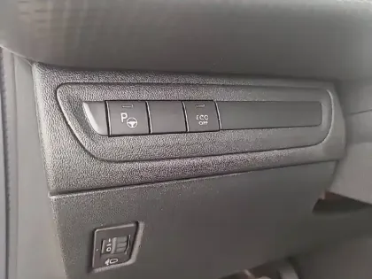 Photo 24 Peugeot 208  PureTech 110ch S&S EAT6