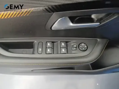 Photo 11 Peugeot 208  Electrique 50 kWh 136ch