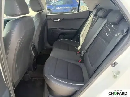 Photo 17 Kia Stonic  1.0 T-GDi 120 ch MHEV iBVM6