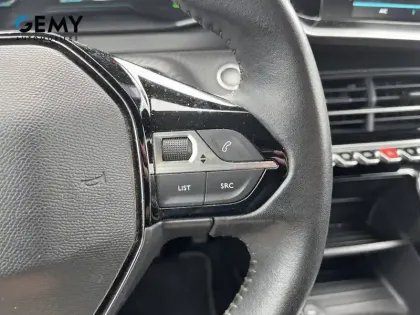 Photo 15 Peugeot 208  Electrique 50 kWh 136ch