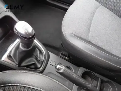 Photo 33 Renault Captur  dCi 90