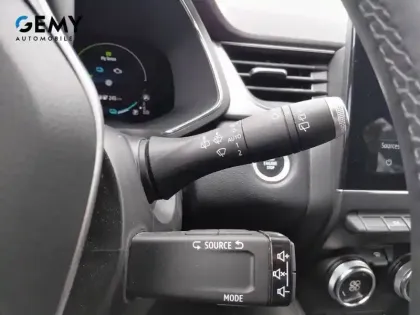 Photo 15 Renault Captur  E-Tech Plug-in 160