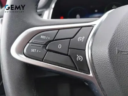 Photo 13 Renault Captur  E-Tech Plug-in 160
