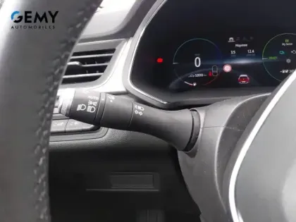 Photo 16 Renault Captur  E-Tech Plug-in 160