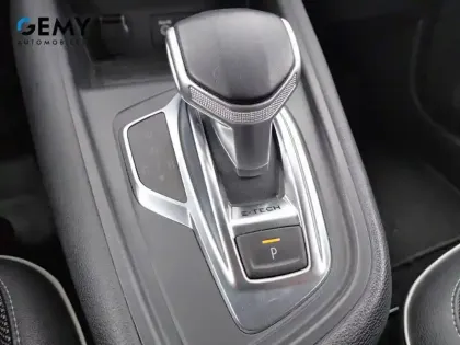 Photo 20 Renault Captur  E-Tech Plug-in 160