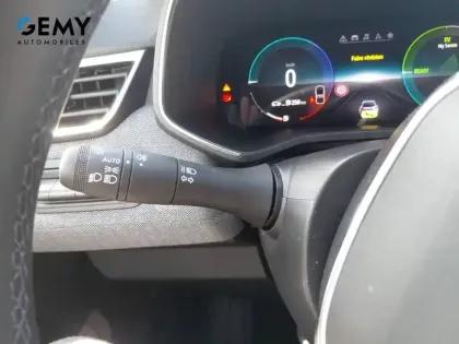 Photo 16 Renault Clio  E-Tech full hybrid 145