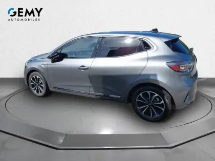 Photo 6 Renault Clio  E-Tech full hybrid 145