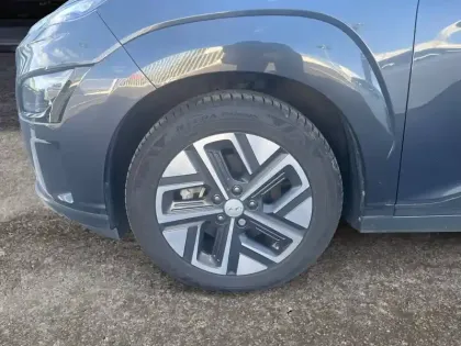 Photo 13 Hyundai Kona  Electrique 64 kWh - 204 ch