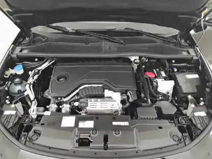 Photo 21 Peugeot 308  SW Hybrid 145 e-DCS6