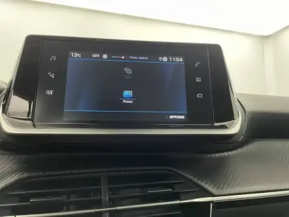 Photo 19 Peugeot 208  PureTech 75 S&S BVM5