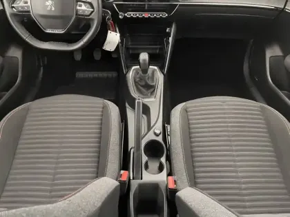 Photo 24 Peugeot 208  PureTech 75 S&S BVM5