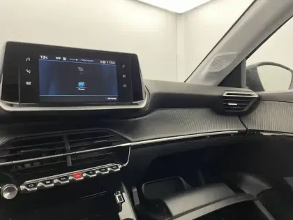 Photo 27 Peugeot 208  PureTech 75 S&S BVM5