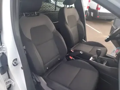 Photo 8 Renault Clio  SOCIETE BLUE DCI 85