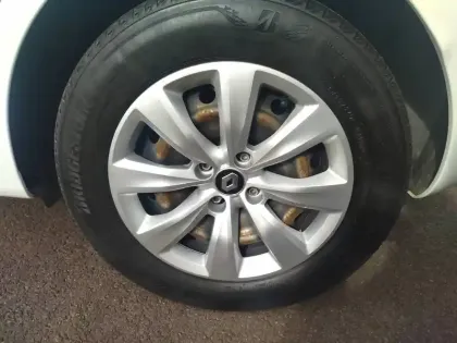 Photo 15 Renault Clio  SOCIETE BLUE DCI 85