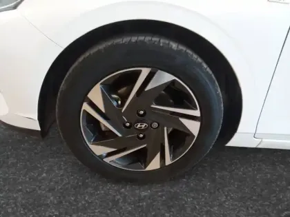 Photo 13 Hyundai I20  1.0 T-GDi 100 Hybrid 48V