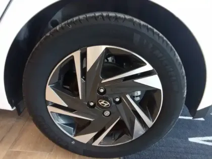 Photo 17 Hyundai I20  1.0 T-GDi 100 Hybrid 48V