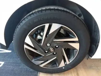 Photo 16 Hyundai I20  1.0 T-GDi 100 Hybrid 48V