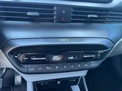 Photo 21 Hyundai I20  1.0 T-GDi 100 DCT-7 Hybrid 48V