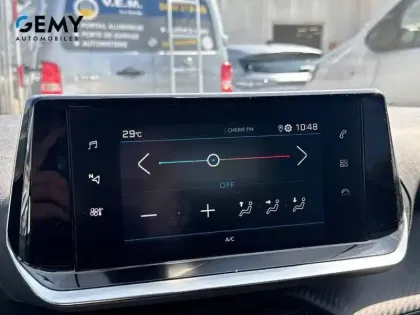 Photo 15 Peugeot 208  PureTech 100 S&S BVM6