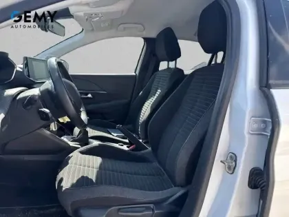 Photo 8 Peugeot 208  PureTech 100 S&S BVM6