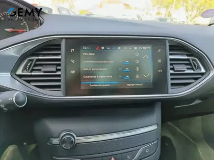 Photo 20 Peugeot 308  PureTech 130ch S&S BVM6