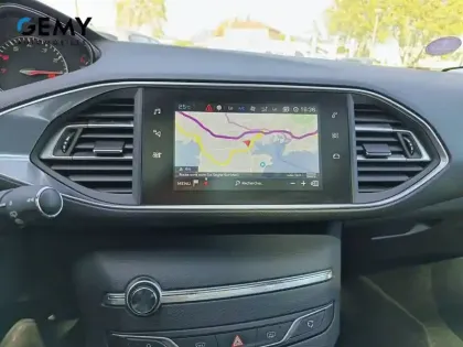 Photo 17 Peugeot 308  PureTech 130ch S&S BVM6