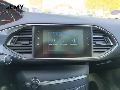 Photo 22 Peugeot 308  PureTech 130ch S&S BVM6