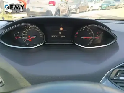 Photo 14 Peugeot 308  PureTech 130ch S&S BVM6