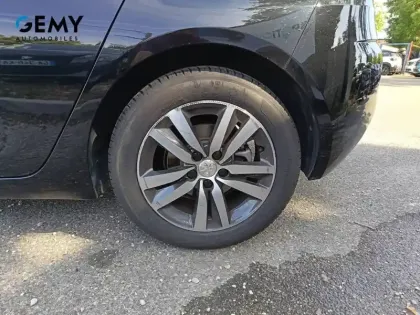 Photo 10 Peugeot 308  PureTech 130ch S&S BVM6