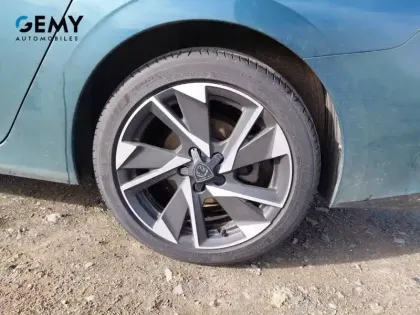 Photo 10 Peugeot 308  SW PureTech 130ch S&S EAT8