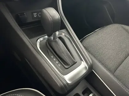 Photo 21 Renault Captur  TCe 140 EDC - 21