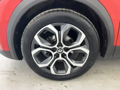 Photo 27 Renault Captur  TCe 140 EDC - 21