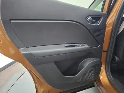 Photo 23 Renault Captur  TCe 90 - 21