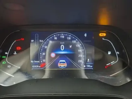 Photo 37 Renault Captur  TCe 90 - 21