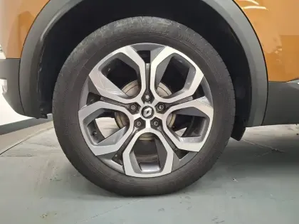 Photo 16 Renault Captur  TCe 90 - 21