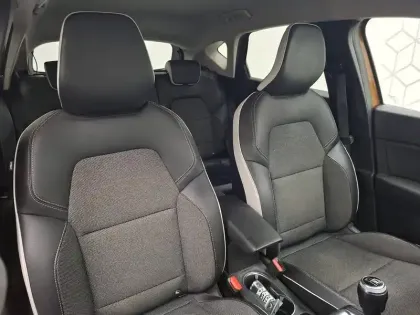 Photo 28 Renault Captur  TCe 90 - 21