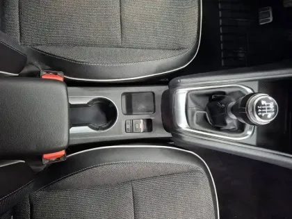 Photo 30 Renault Captur  TCe 90 - 21