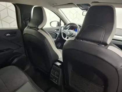 Photo 24 Renault Captur  TCe 90 - 21