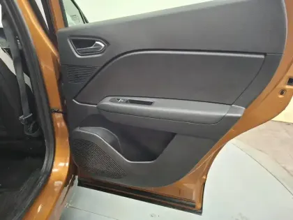 Photo 20 Renault Captur  TCe 90 - 21