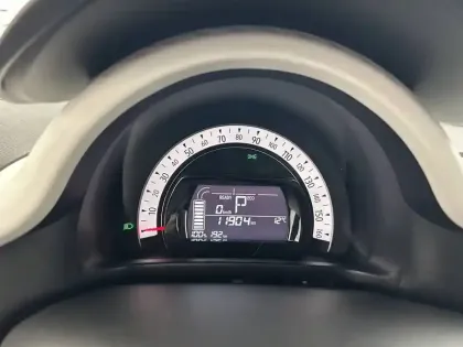 Photo 25 Renault Twingo  III E-Tech