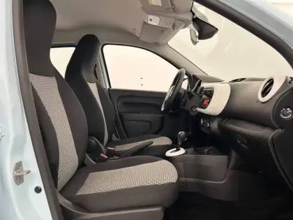 Photo 22 Renault Twingo  III E-Tech