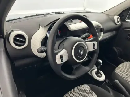 Photo 18 Renault Twingo  III E-Tech
