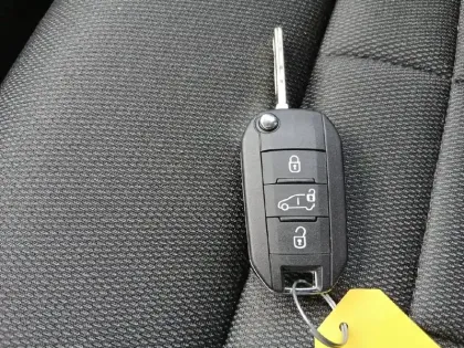 Photo 13 Citroën Berlingo e- Taille XL 136 ch 54 kWh