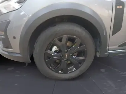 Photo 8 Dacia Jogger  Hybrid 140 7 places GSR2